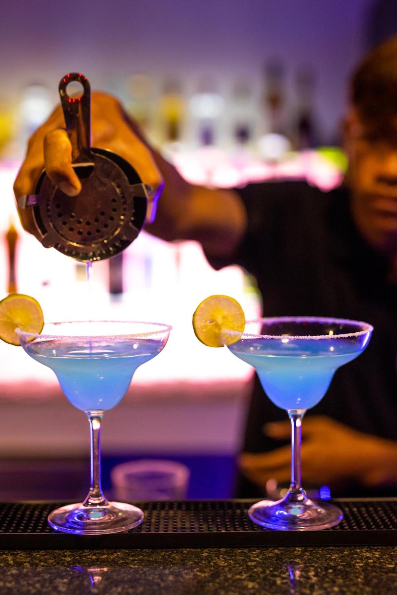 Nico'S Hotel And Skybar Сиемрип Экстерьер фото