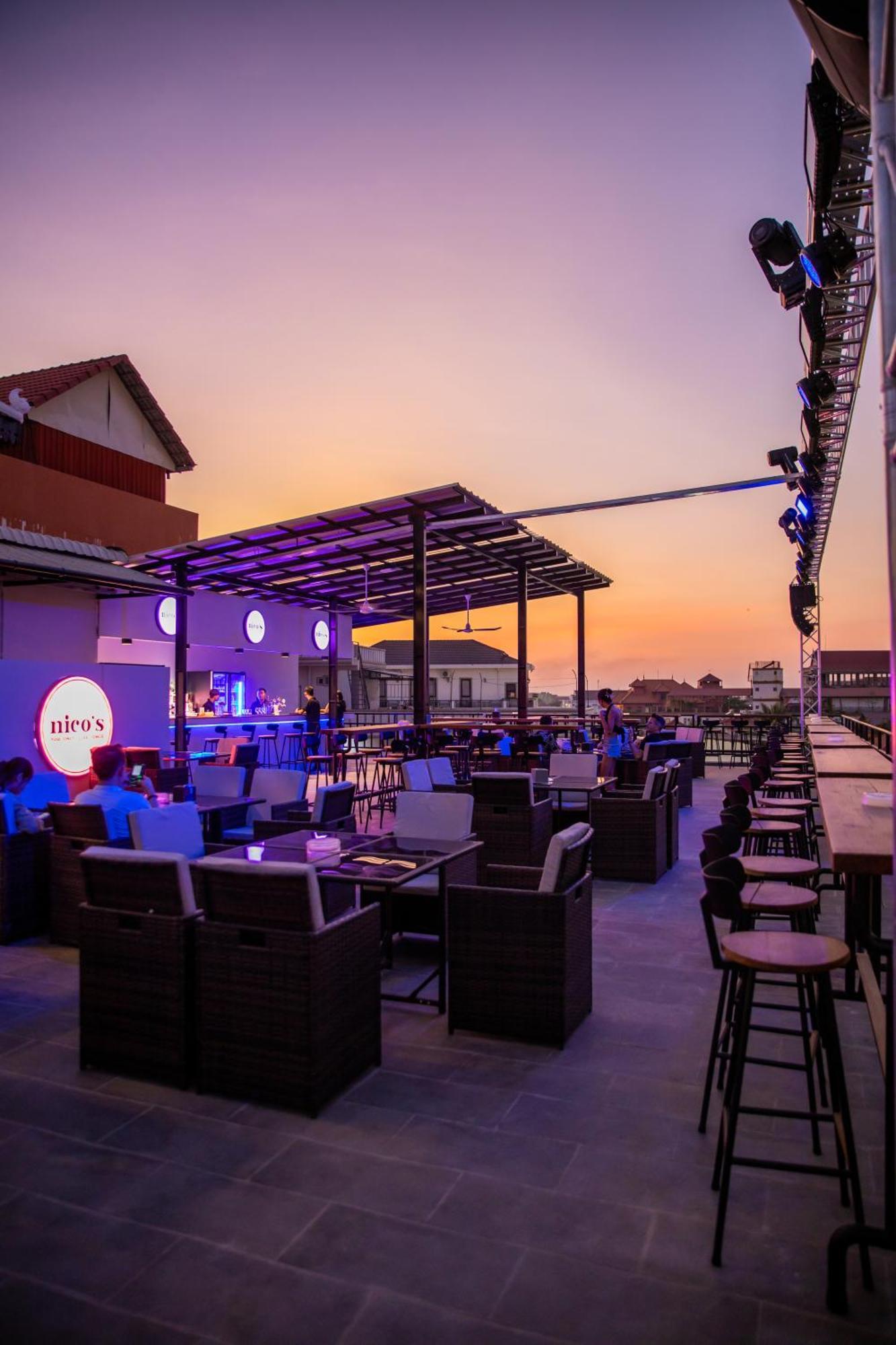 Nico'S Hotel And Skybar Сиемрип Экстерьер фото